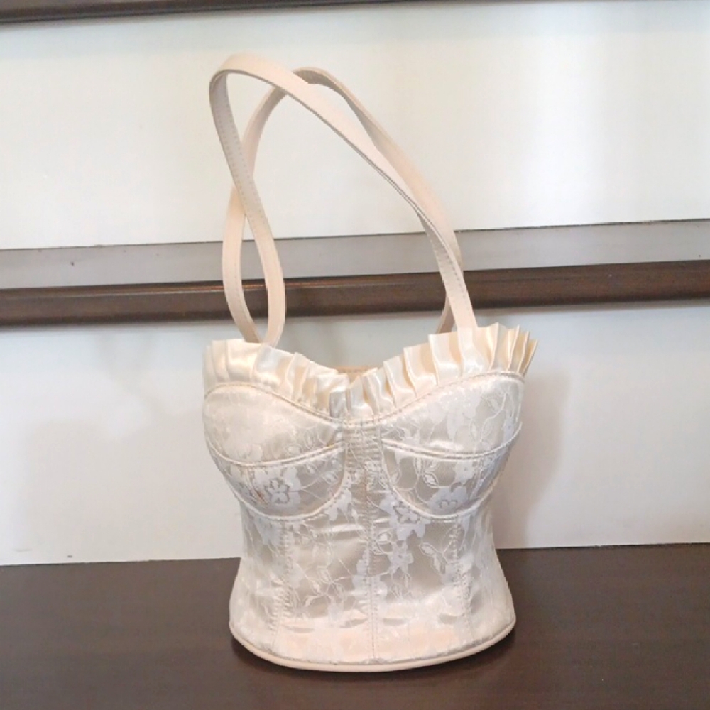 % Y2K Cream Lace Corset Bustier Shaped Bag